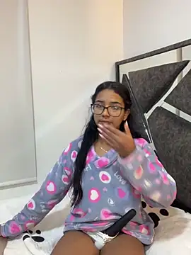 sofi_grisaless webcam