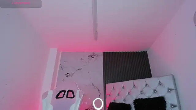 chloesagee webcam