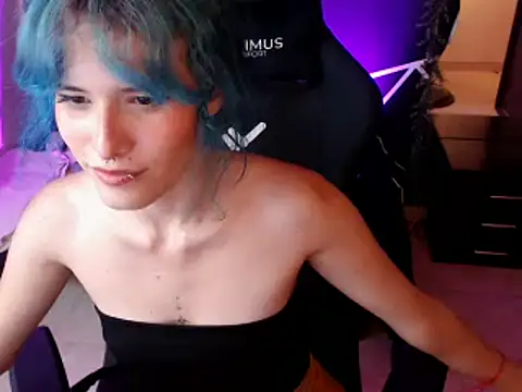 LITTLENAMI_ webcam