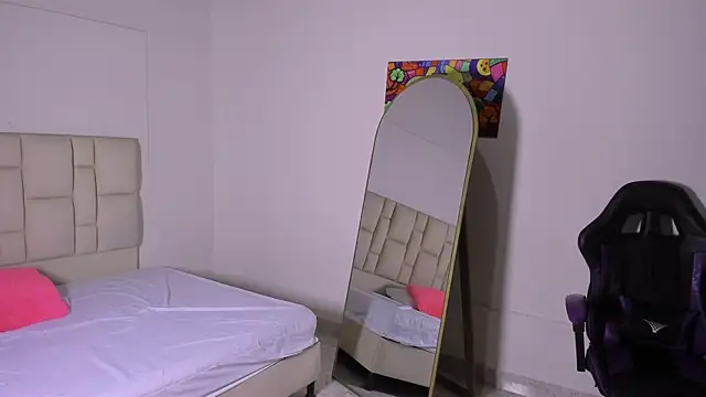 JennyLawrence webcam
