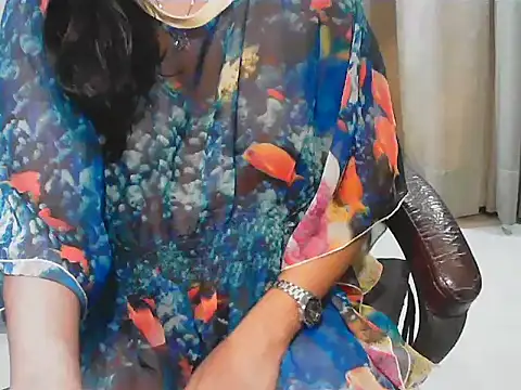 short_girl_ webcam