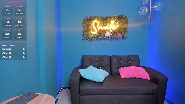 AshleyMonroe_ webcam