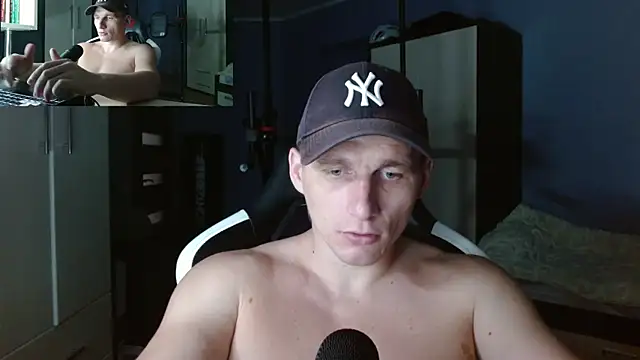 PoliglotJoe webcam