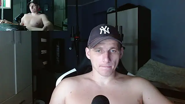 PoliglotJoe webcam