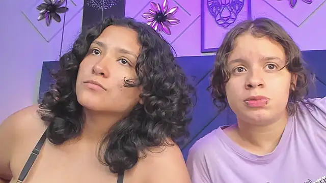 ivy_and_molly webcam