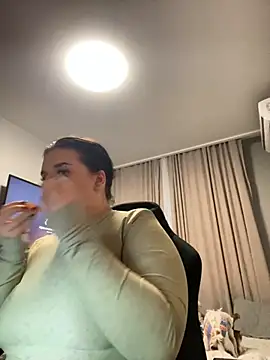 Ellainaaa webcam