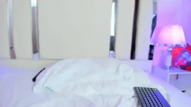 lauramartin1 webcam