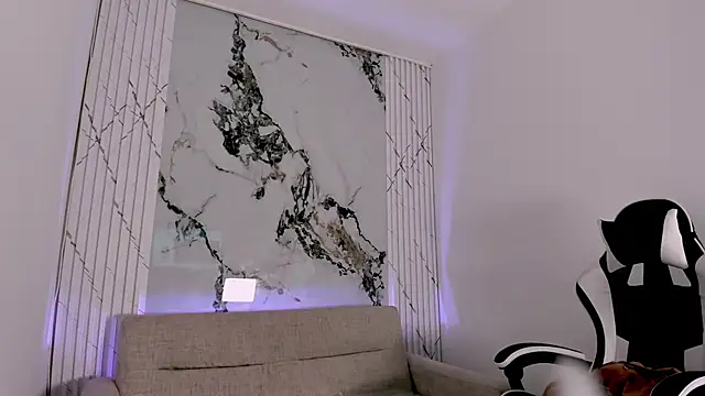 Asta_Black webcam