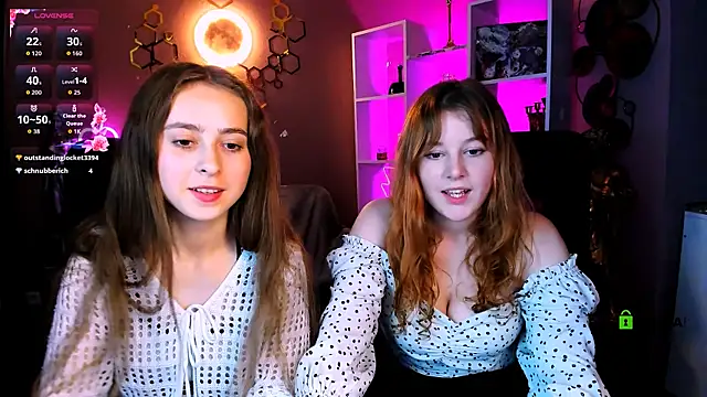 rebecca_smile webcam