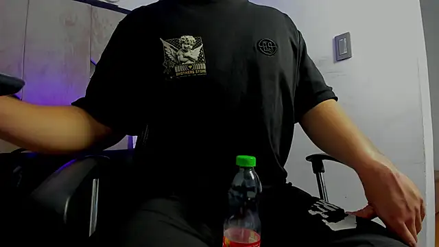 danielclarton1 webcam