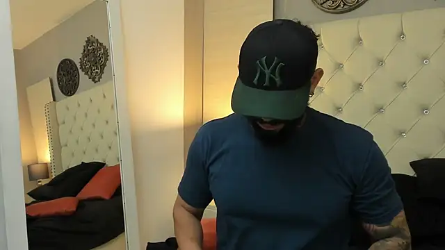 AlukardBig webcam