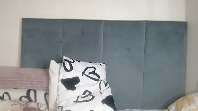 Jah-Queen webcam