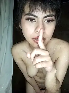 Eva_Feller69