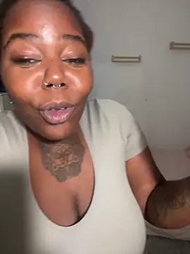 Goddess_Nafeesha webcam
