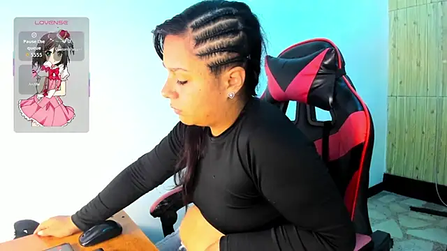 charis_21 (F young) - pvt  domi ilimit toy control