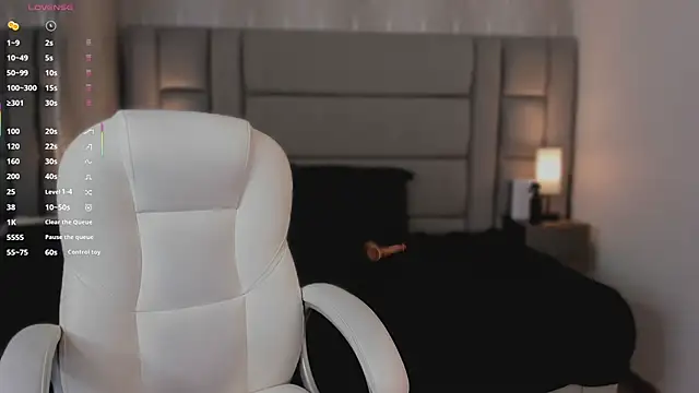 Mia-Medina webcam