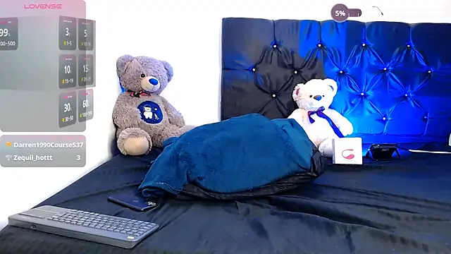 benji_hoter - Benji_hoter's free webcam