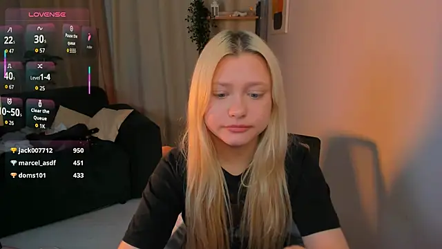Millie_Vanillies webcam