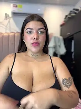 Michellesexxy webcam