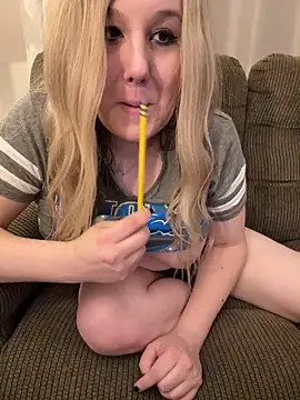 PuckBunny17 webcam