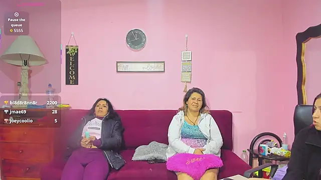 lesbiancuple