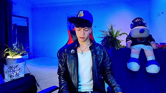 twink_sebas_ webcam