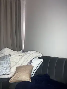 bustygoddess32