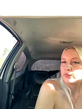 merlindave (F young) - Finger pussy//naked ✌️✌️🥵