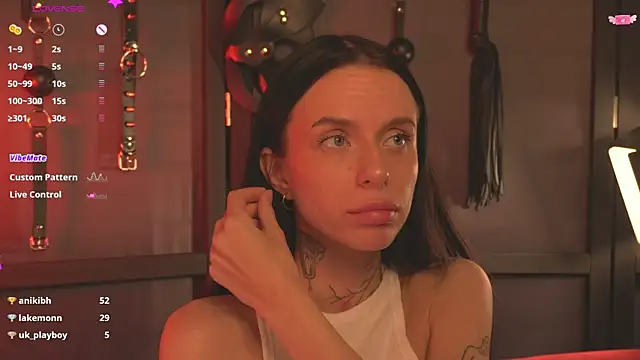 livia_starwars (F young) - show pussy
