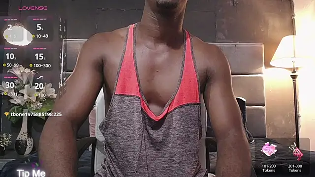 blackbignude webcam