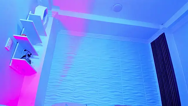 ivonnysowden (T young) - RUB MY ASSHOLE PUSSY