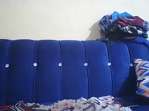 africanpussy22 (F young) - SUPPORT ME TO BUY A LAPTOP