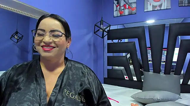 Romina017 webcam