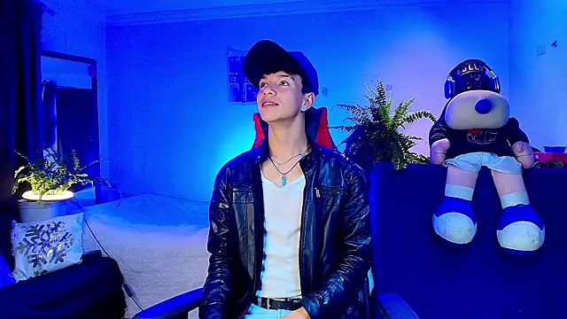 twink_sebas_ webcam