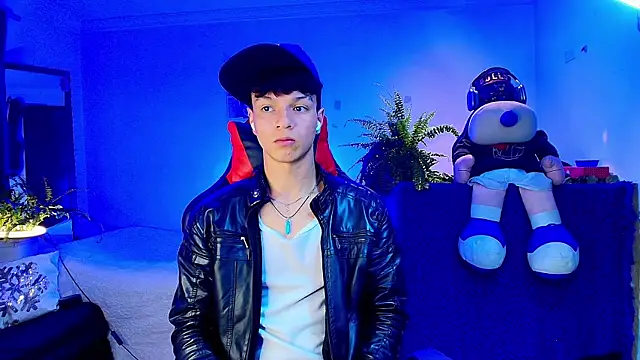 twink_sebas_ webcam