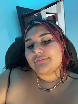 Nicky-222 webcam