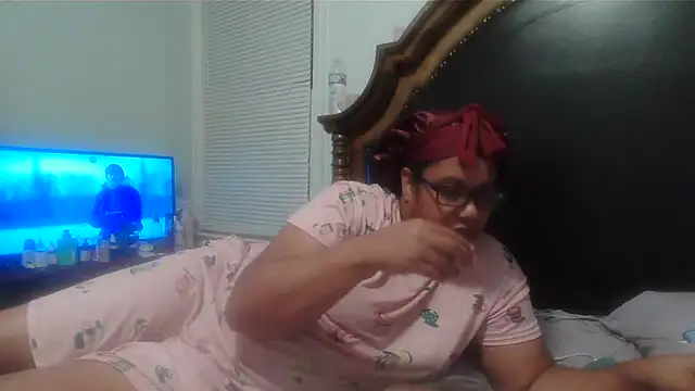 ebonyred webcam
