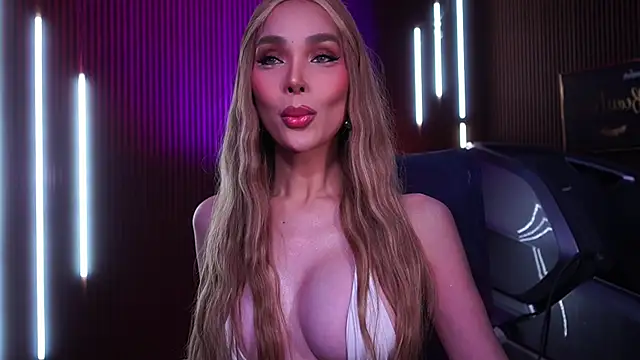 xxforyoureyesonlyxx webcam