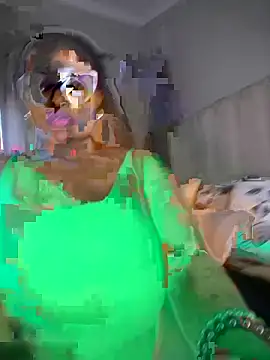 Bustygoddess32 webcam