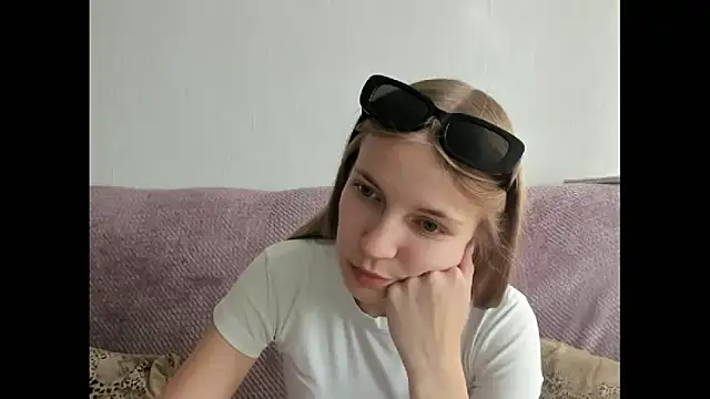 HitGyrl webcam