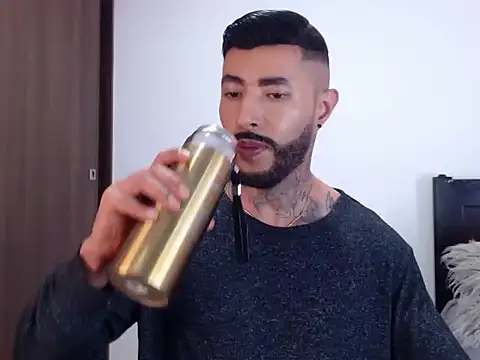 andrea_de_lucaa webcam