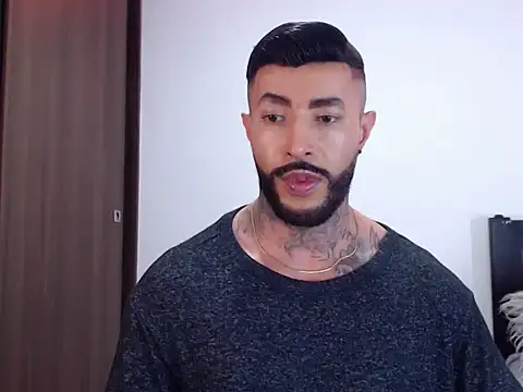 andrea_de_lucaa webcam