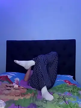 cub4n1tx_xx (M twink) - Corrida