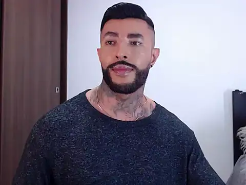 andrea_de_lucaa webcam