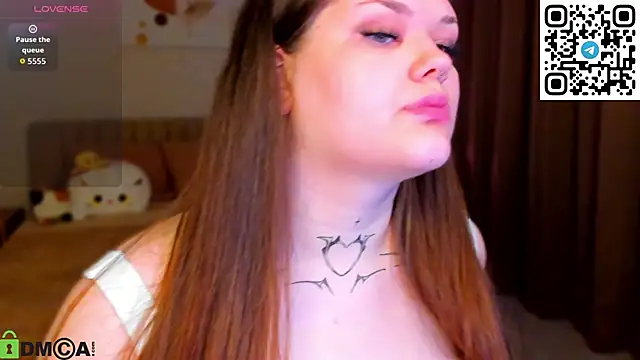 elle_one webcam