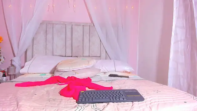 Rachellcooperrr webcam