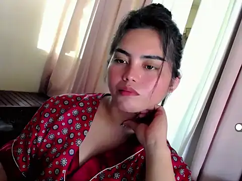 zhillycate webcam