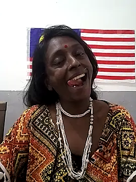 mamakarma1403 webcam