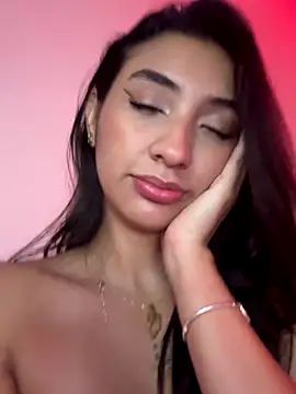 _Aura- webcam