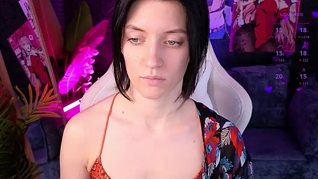 roxy_riot_ webcam